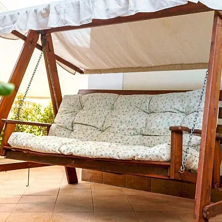 Appartamento San Leonardo With Private Beach